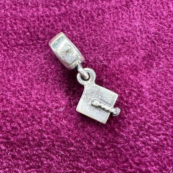 Helzberg Diamonds - Sterling Silver 925 Graduation Cap Charm - Picture 1 of 2